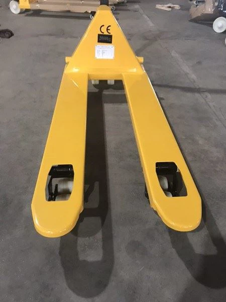2.5Ton Manual Pallet Truck Hand Movement Economical Carrier