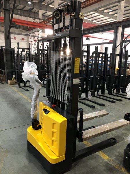 Semi Electric Motor Pallat Stacker Electric Stacker